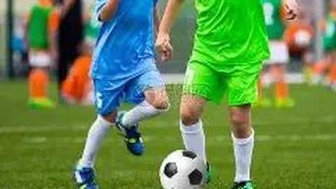 梅西替补未立奇功，新加盟球员献出关键失误 巴萨遭遇升班马0-2败绩